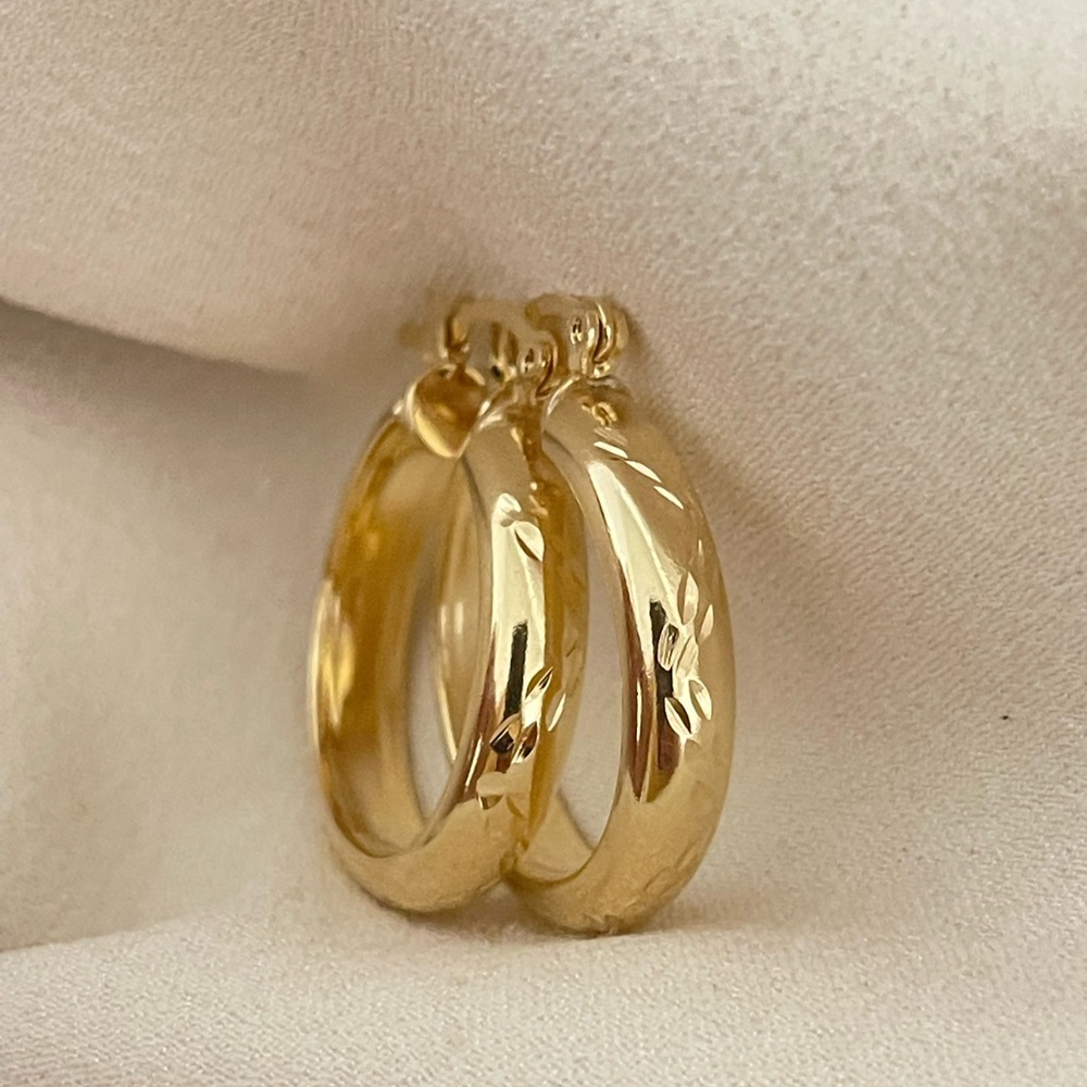 18k Gold Filled Diamond Cut Hoop Earrings